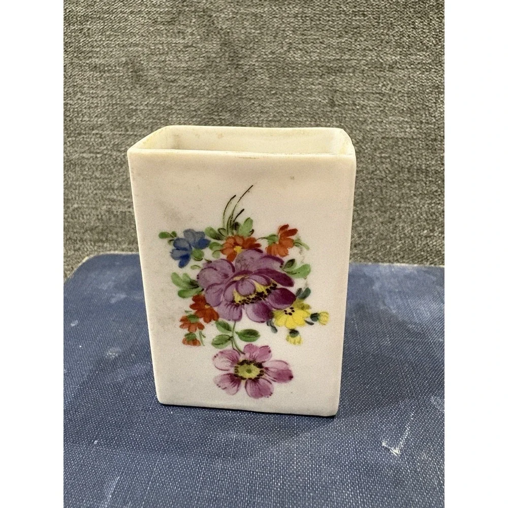Vintage Porcelain Match Box Holder With Applied Flowers And‎ Matches